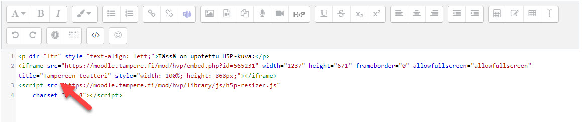 Punainen nuoli osoittaa Moodlen tekstieditorin HTML-näkymässä Title-attribuuttia.