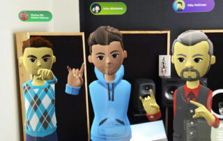 Kuvassa on avatar hahmoja mesh-kokouksessa